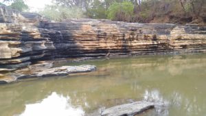 Cachoeira secando novamente